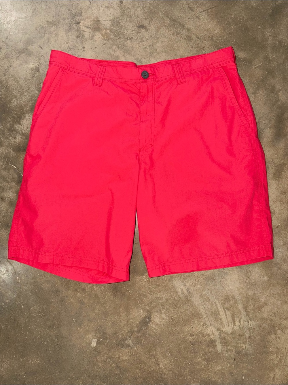 Columbia Men’s Red Flat Front Chino Shorts Size 38 Cotton Casual